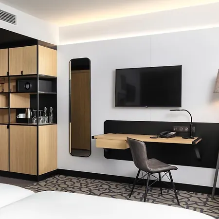 Mercure Ursus Station 4*