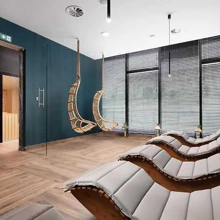 Hotel Mercure Ursus Station 4*