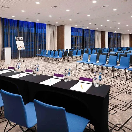 Mercure Ursus Station 4*