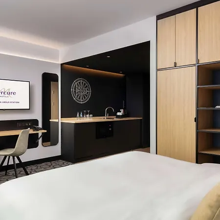 Mercure Ursus Station 4*