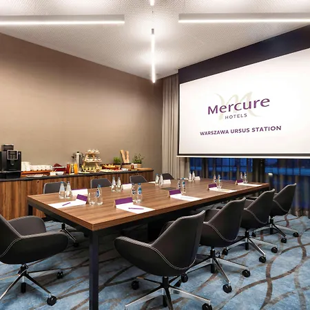 Mercure Ursus Station 4*
