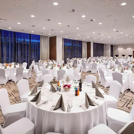 Mercure Ursus Station 4*