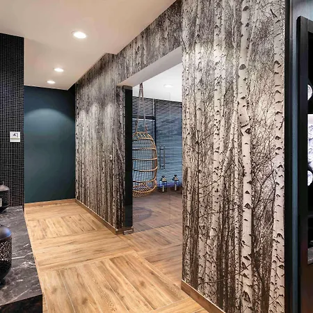 Mercure Ursus Station 4*