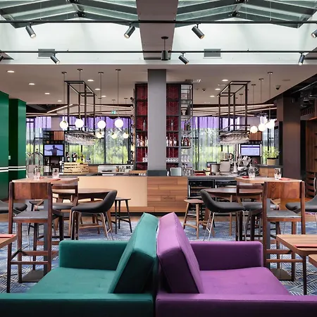 Hotel Mercure Ursus Station 4*