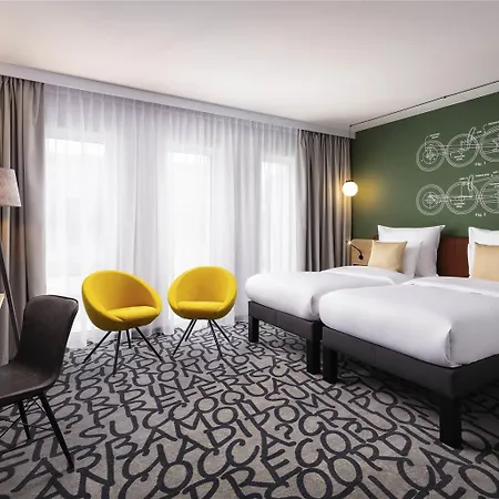 Mercure Ursus Station 4*