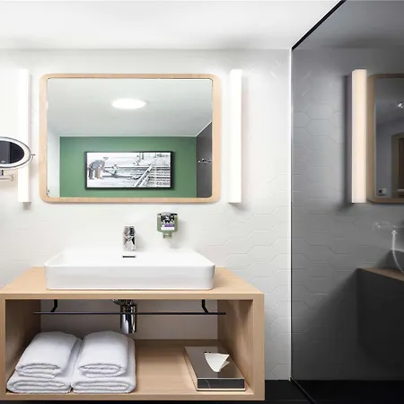 Отель Mercure Ursus Station 4*