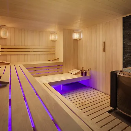 Hotel Mercure Ursus Station 4*