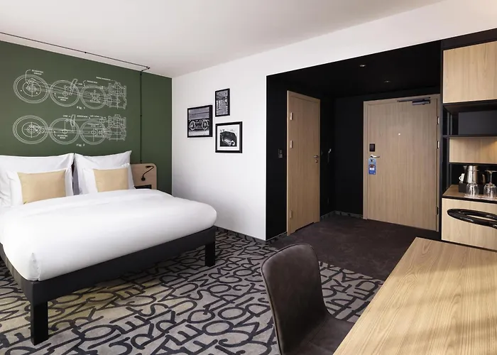 Mercure Ursus Station 4*