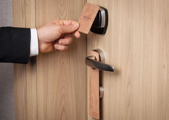 Mercure Ursus Station 4*