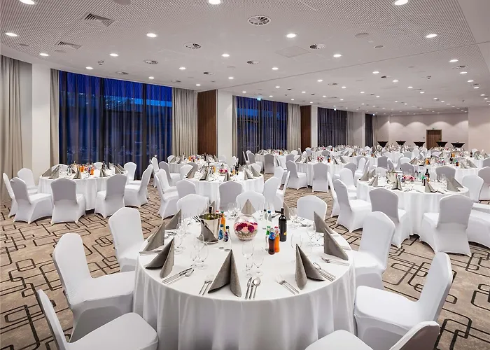 Mercure Ursus Station 4*