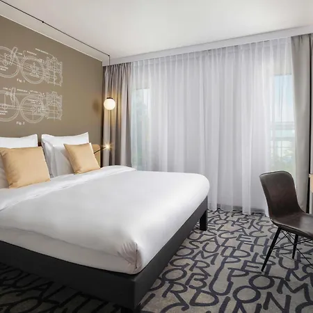 Mercure Ursus Station ホテル 4*