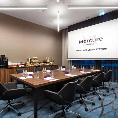 Mercure Ursus Station 4*