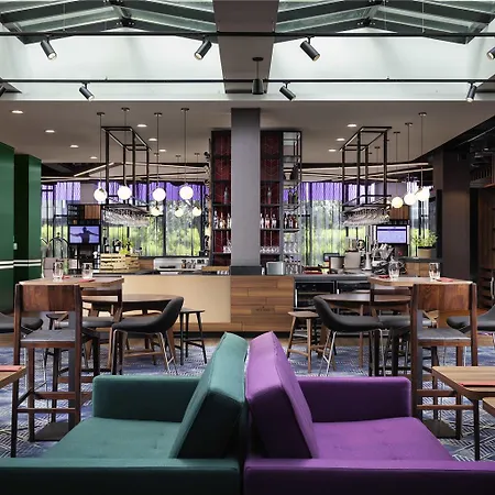 호텔 Mercure Ursus Station 4*