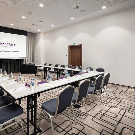 Mercure Ursus Station 4*